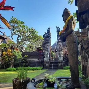 https://sahadewa-house.ubudhotelsnow.com