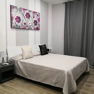 https://ginevras-room.sicilyhotelsitaly.net